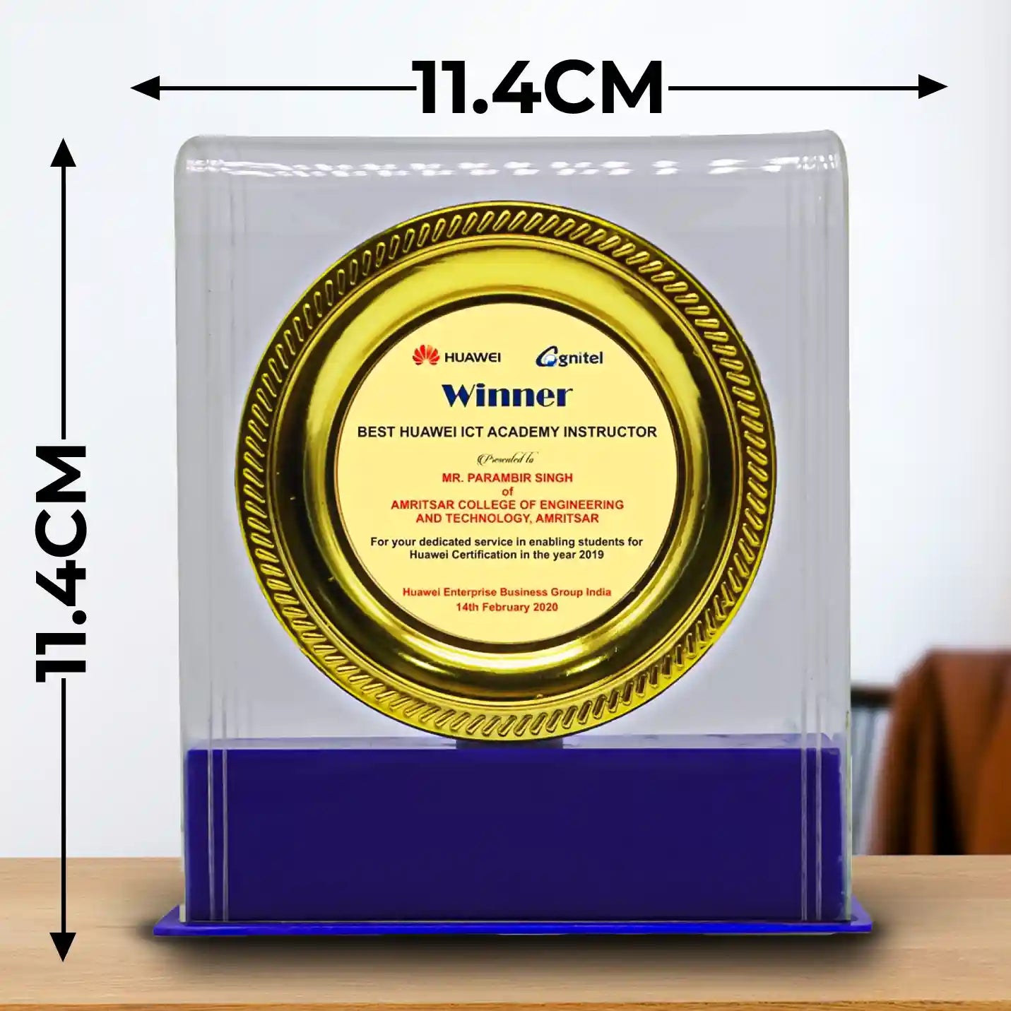 Elite Round Gold Crests with Acrylic Base