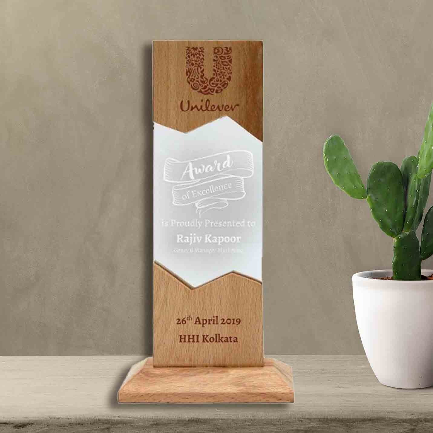 Exquisite Laser-Engraved Wooden Mementos