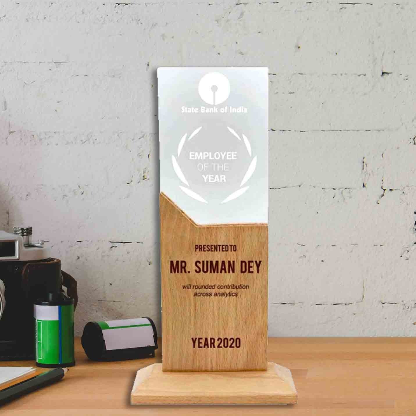 Best-quality Wooden Laser-Engraved Memento