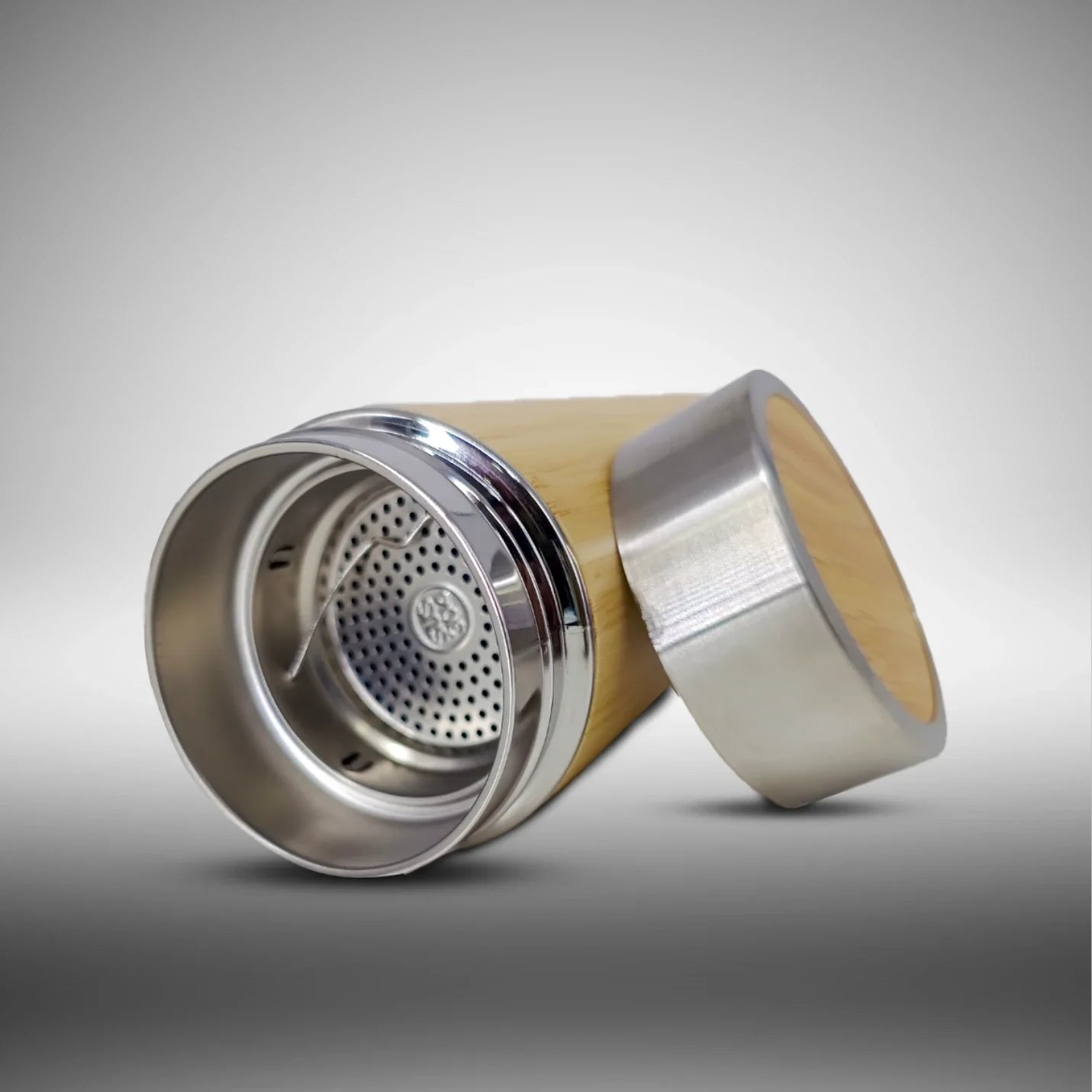 Eco-friendly Bamboo & Stainless Steel Water Bottle Img 3