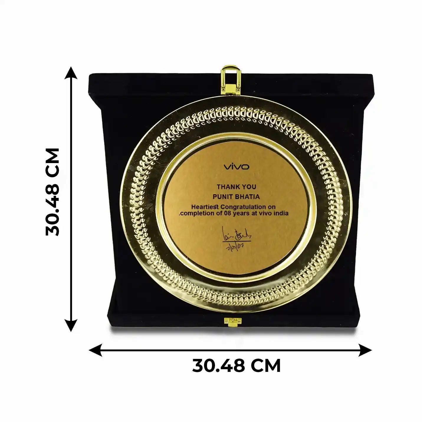 Premium-Quality Metallic Plate with Velvet box Img 2