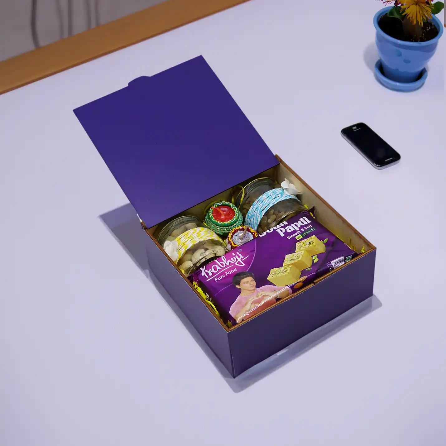 Premium-quality Savoury & Sweet Diwali Gift Hamper 