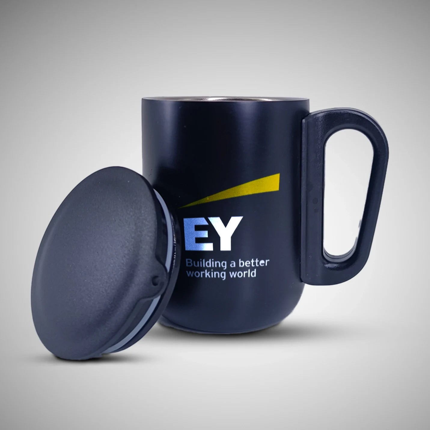 Classic Black Mug with Spill-Proof Lid  Img 3