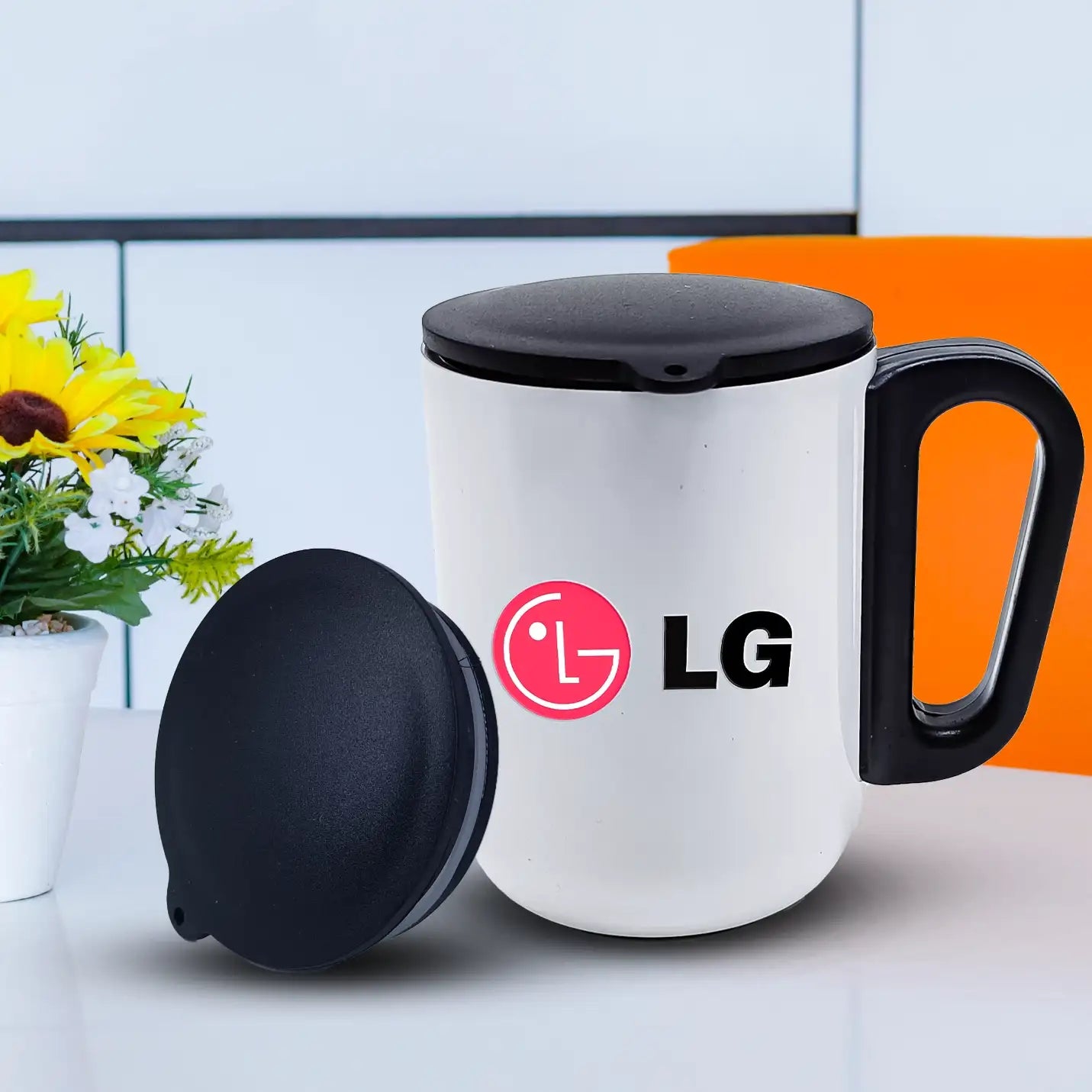 Classic White Mug with Com fortable Handle & Lid Img 1