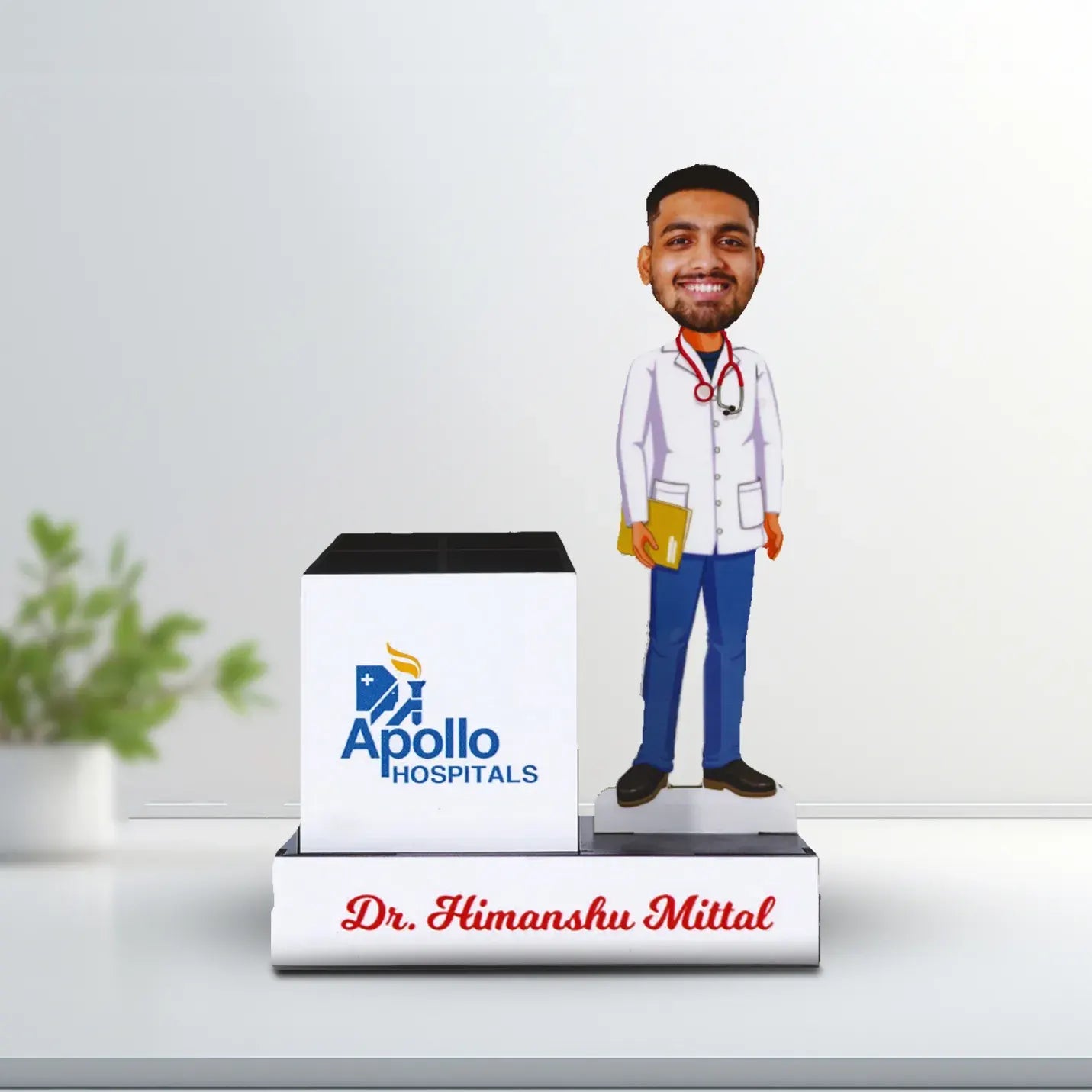 Premium-Quality Caricature Pen Holders Img 1