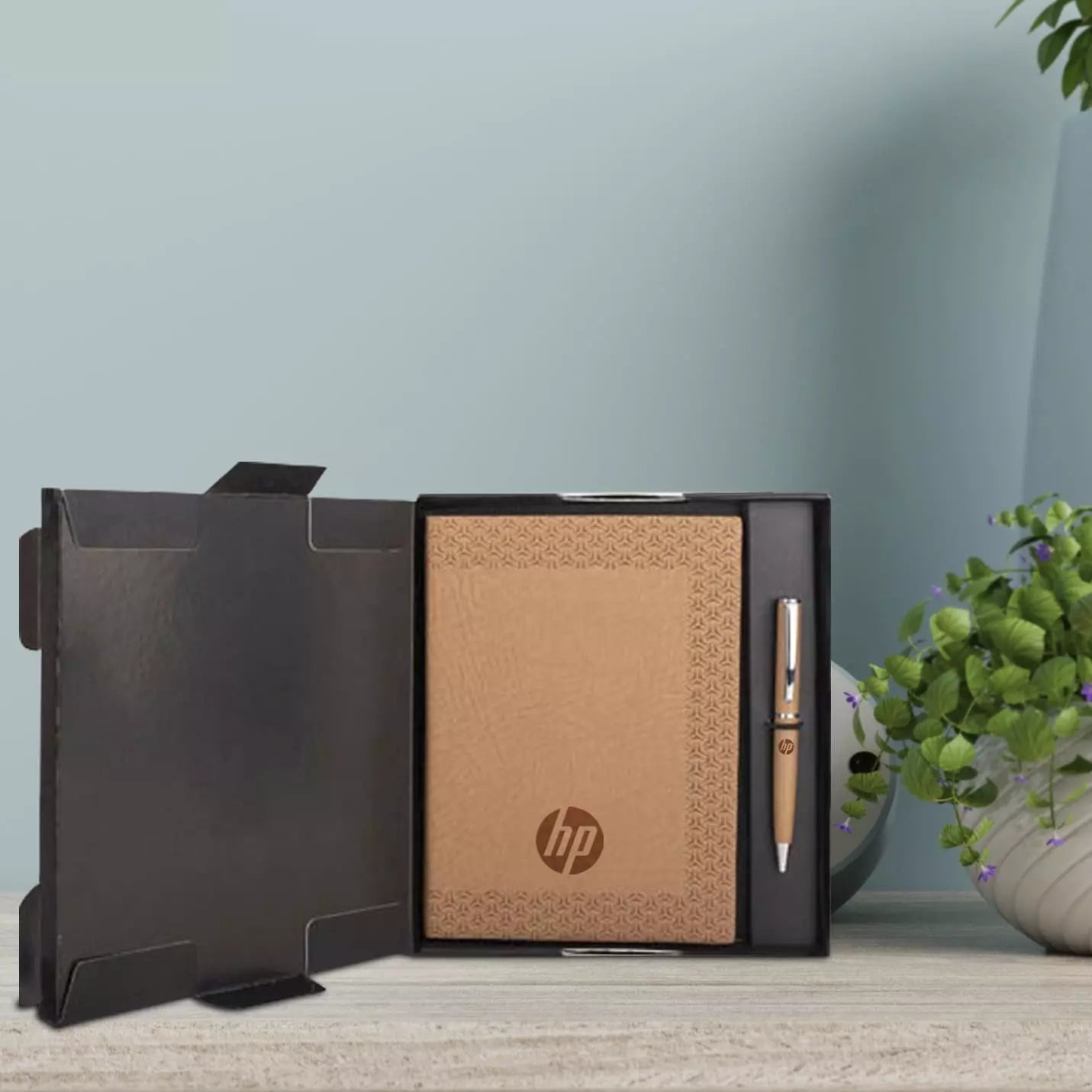 Top-tier Tan Pen & A5 Size Notebook Combo Gift Set Img 1